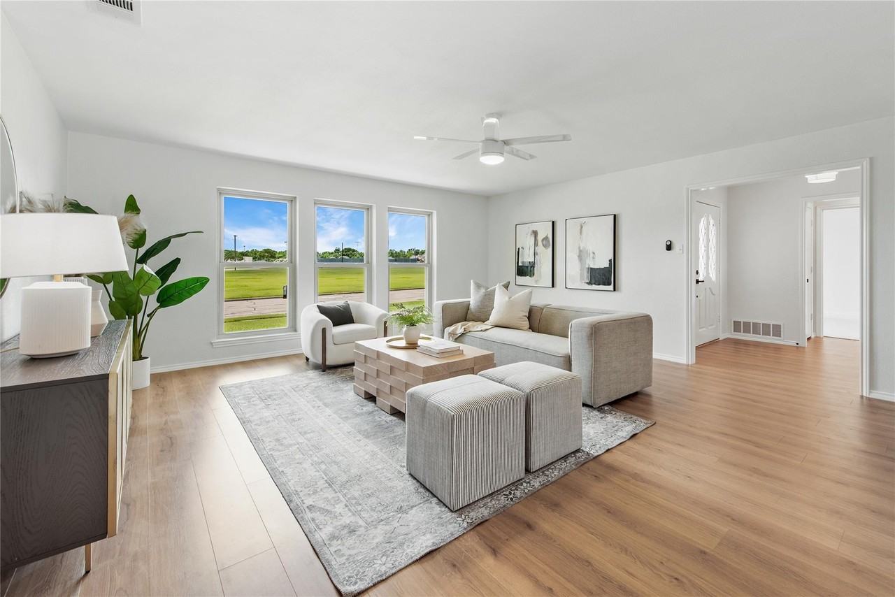 825 Wakefield Dr #825 - Photo 2 of 21