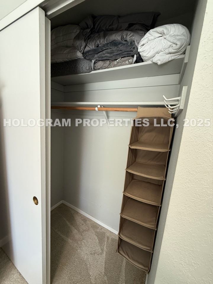 2325 Ganador Ct - Photo 5 of 29