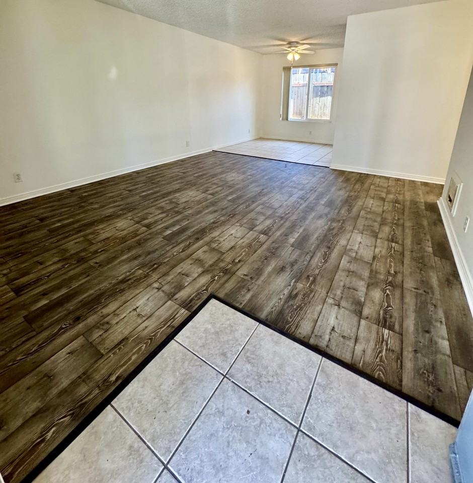 255-253 Tamarack Avenue - Photo 7 of 30