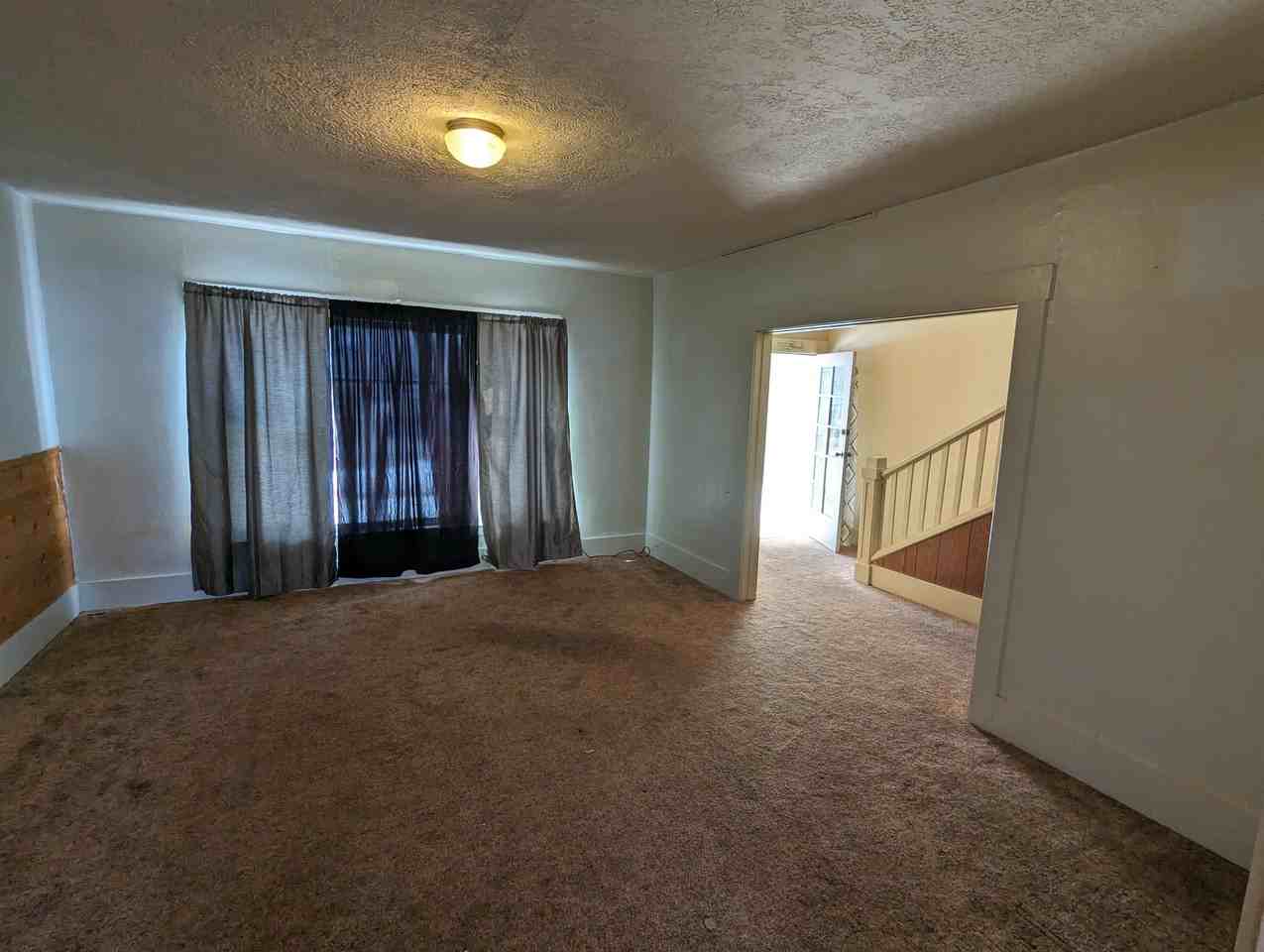 425 10th Street (Cinderella) - Photo 2 of 25