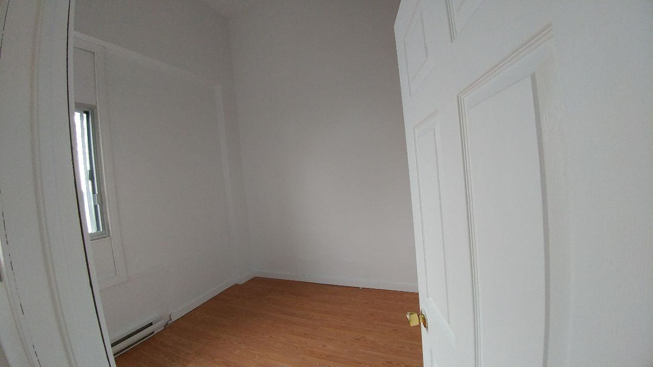 6905 Avenue de Darlington - Photo 3 of 10