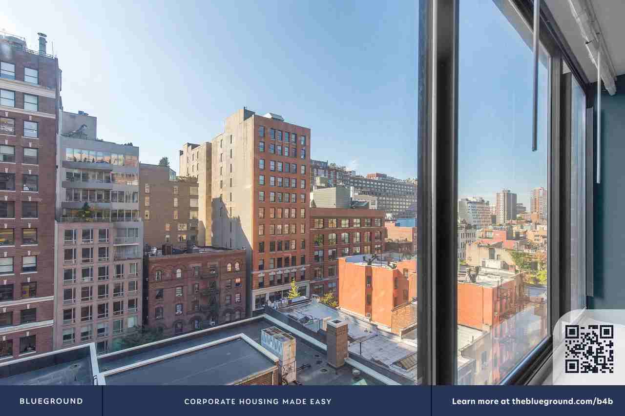 250 W 19th St #210 - Photo 5 of 42