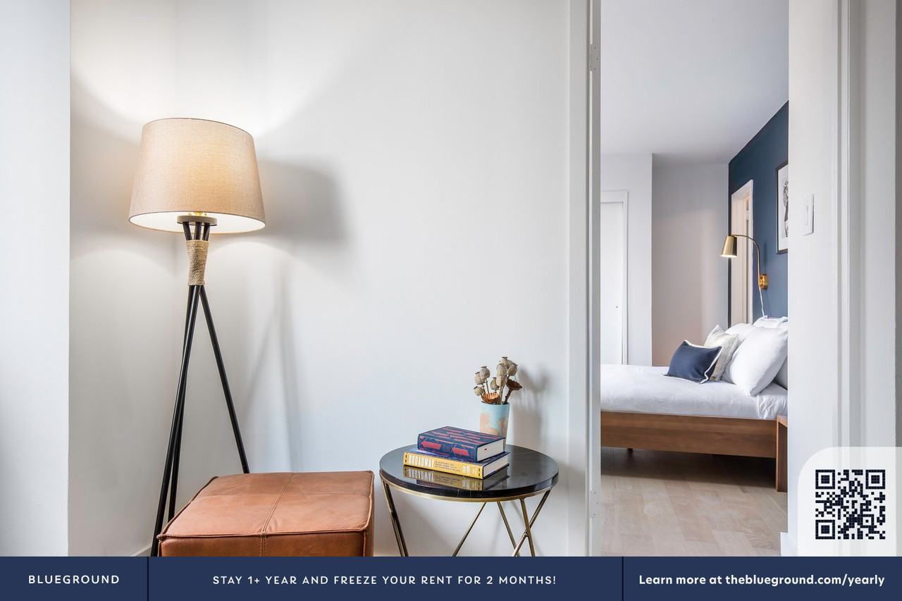 250 W 19th St #210 - Photo 7 of 42