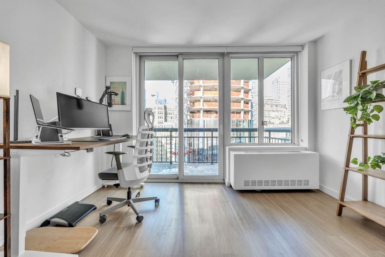 68 West 37th Street - Photo 2 of 29