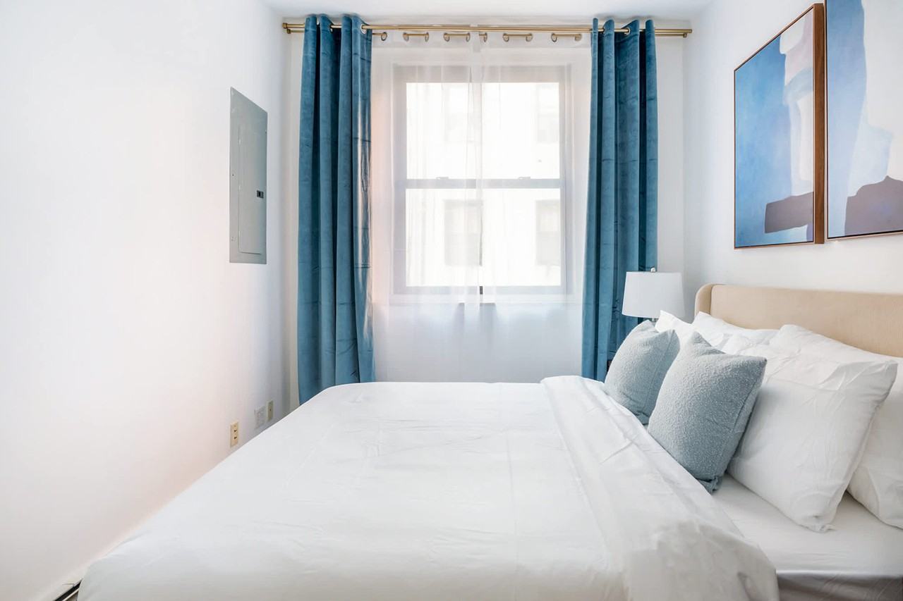 212 E 26th St #1060663P - Photo 5 of 21