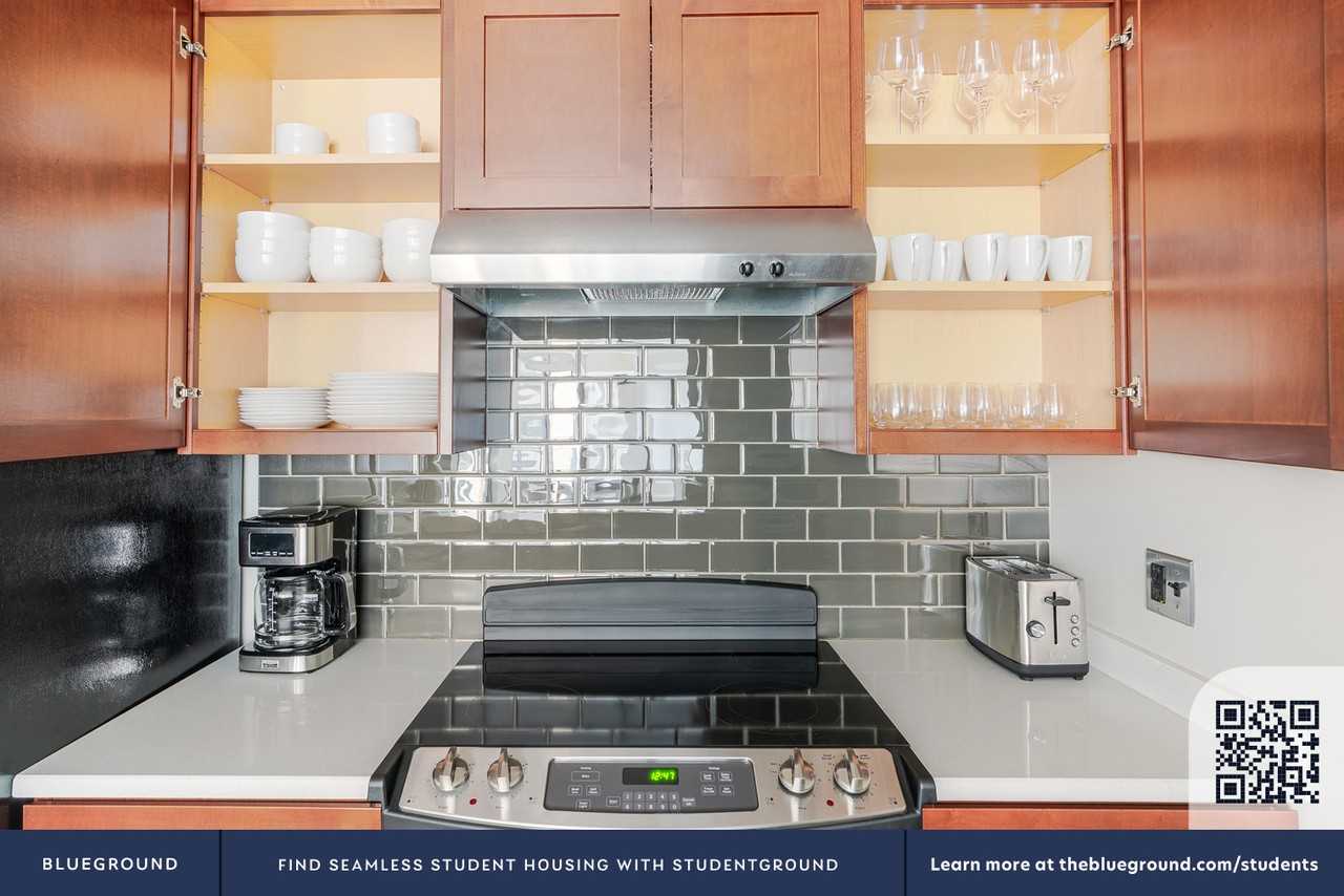 3444 Fairfax Drive - Photo 7 of 38