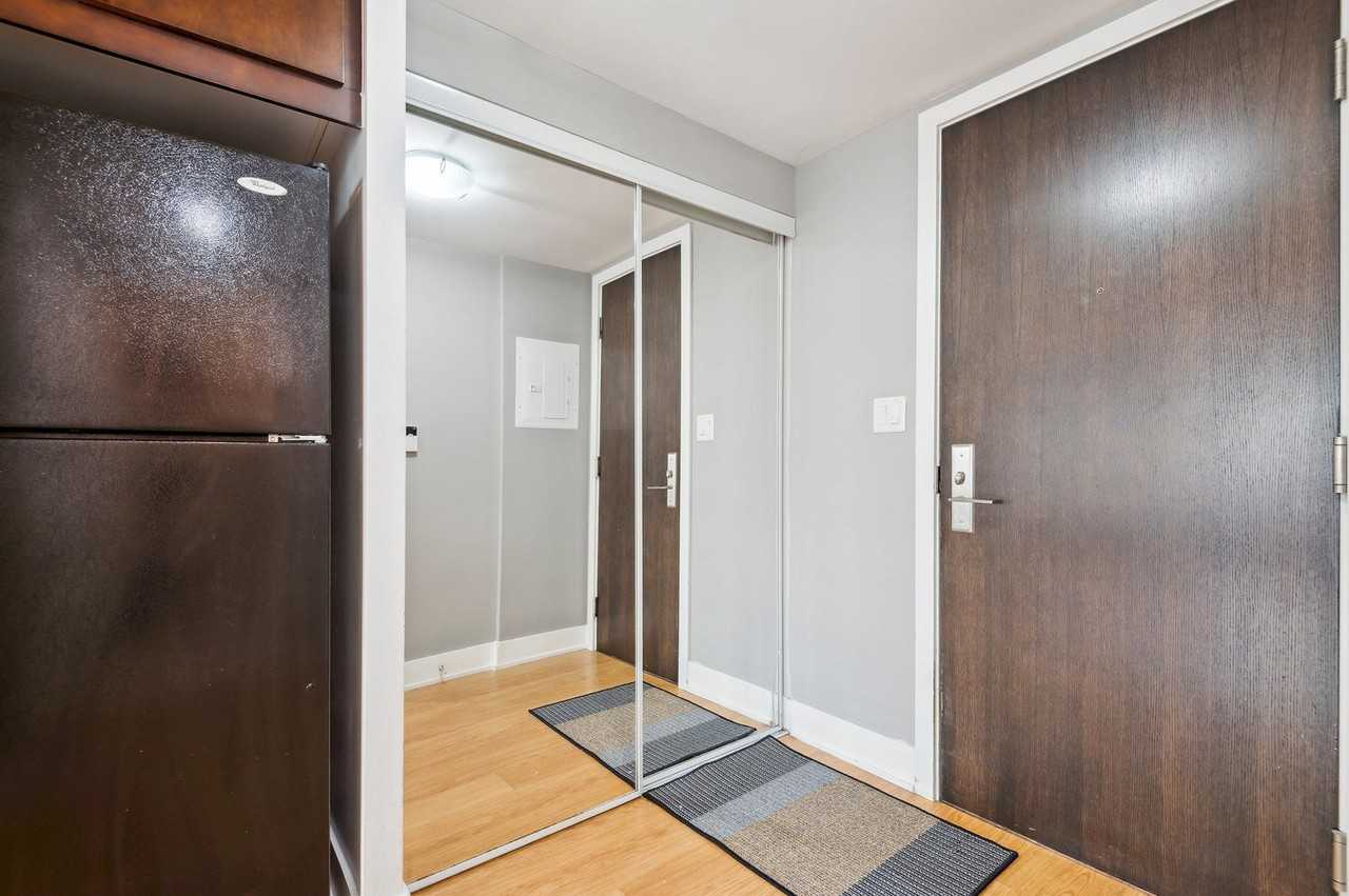 20 Blue Jays Way - Photo 2 of 23