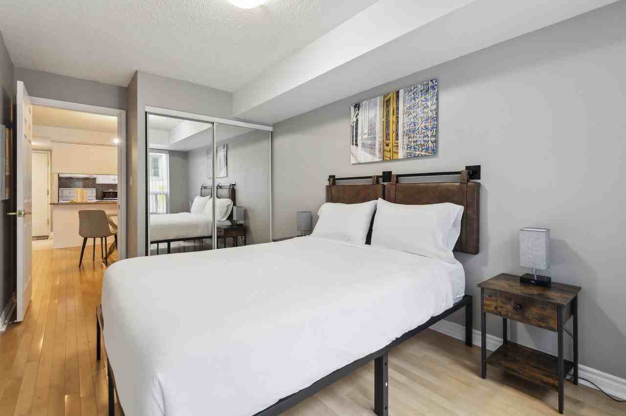 168 Simcoe Street - Photo 2 of 12
