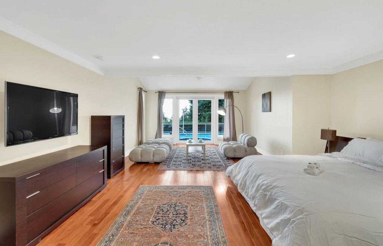 1035 King Georges Way #1051774P - Photo 4 of 43