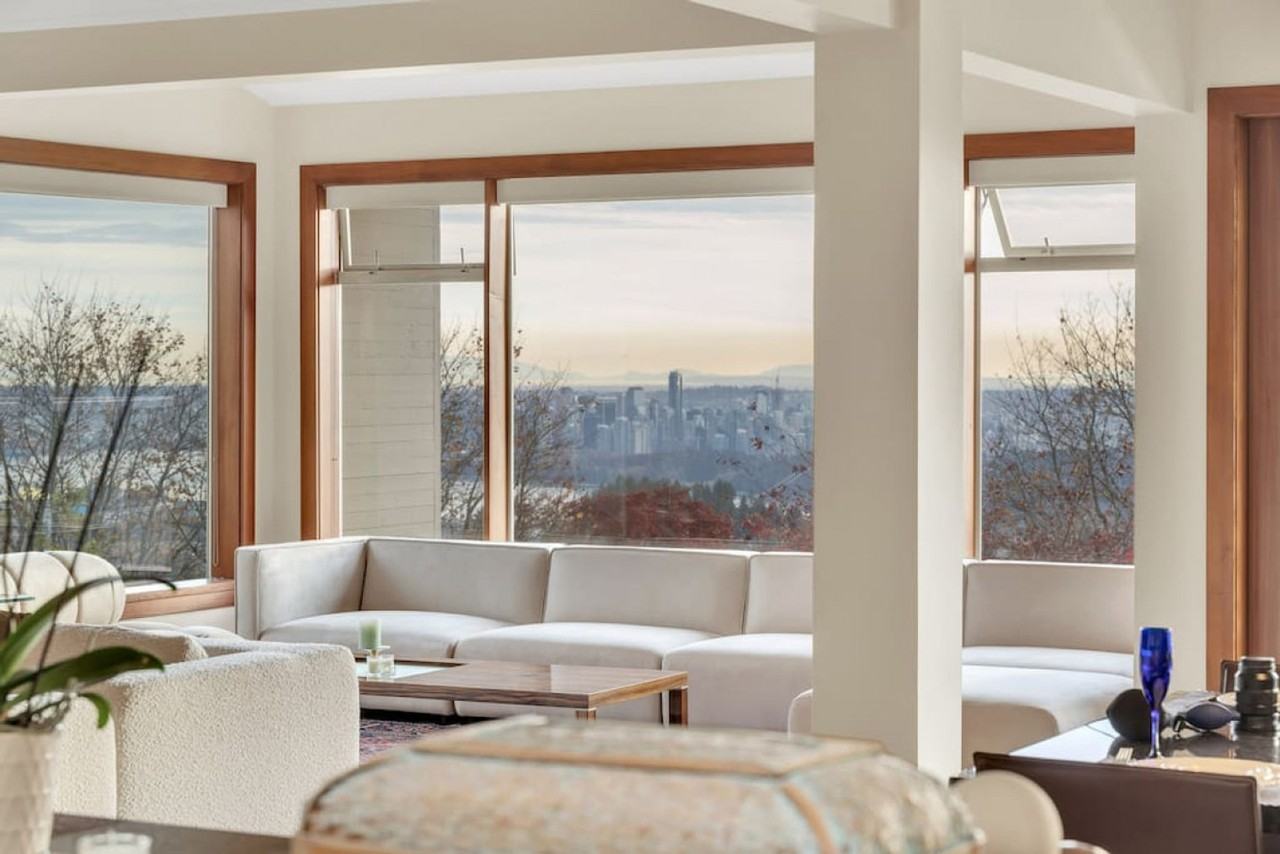 1035 King Georges Way #1051774P - Photo 5 of 43