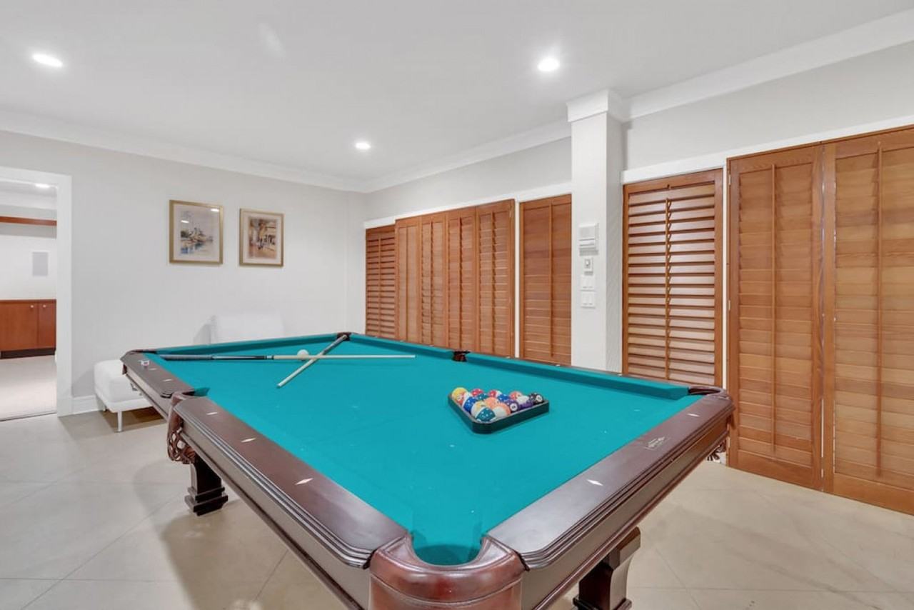 1035 King Georges Way #1051774P - Photo 7 of 43