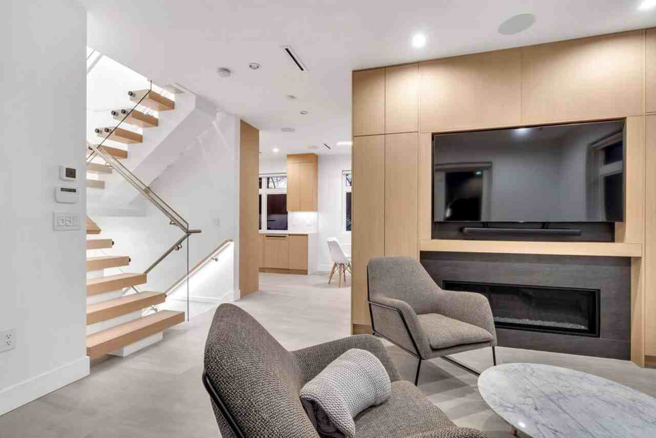 74 West 14th Ave #1051783P - Photo 2 of 33