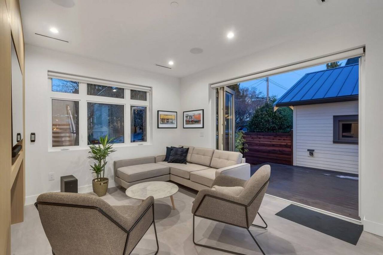 74 West 14th Ave #1051783P - Photo 4 of 33