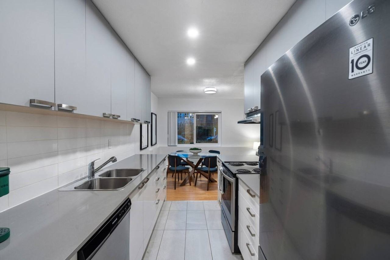 1550 West 11th Avenue - Photo 4 of 27