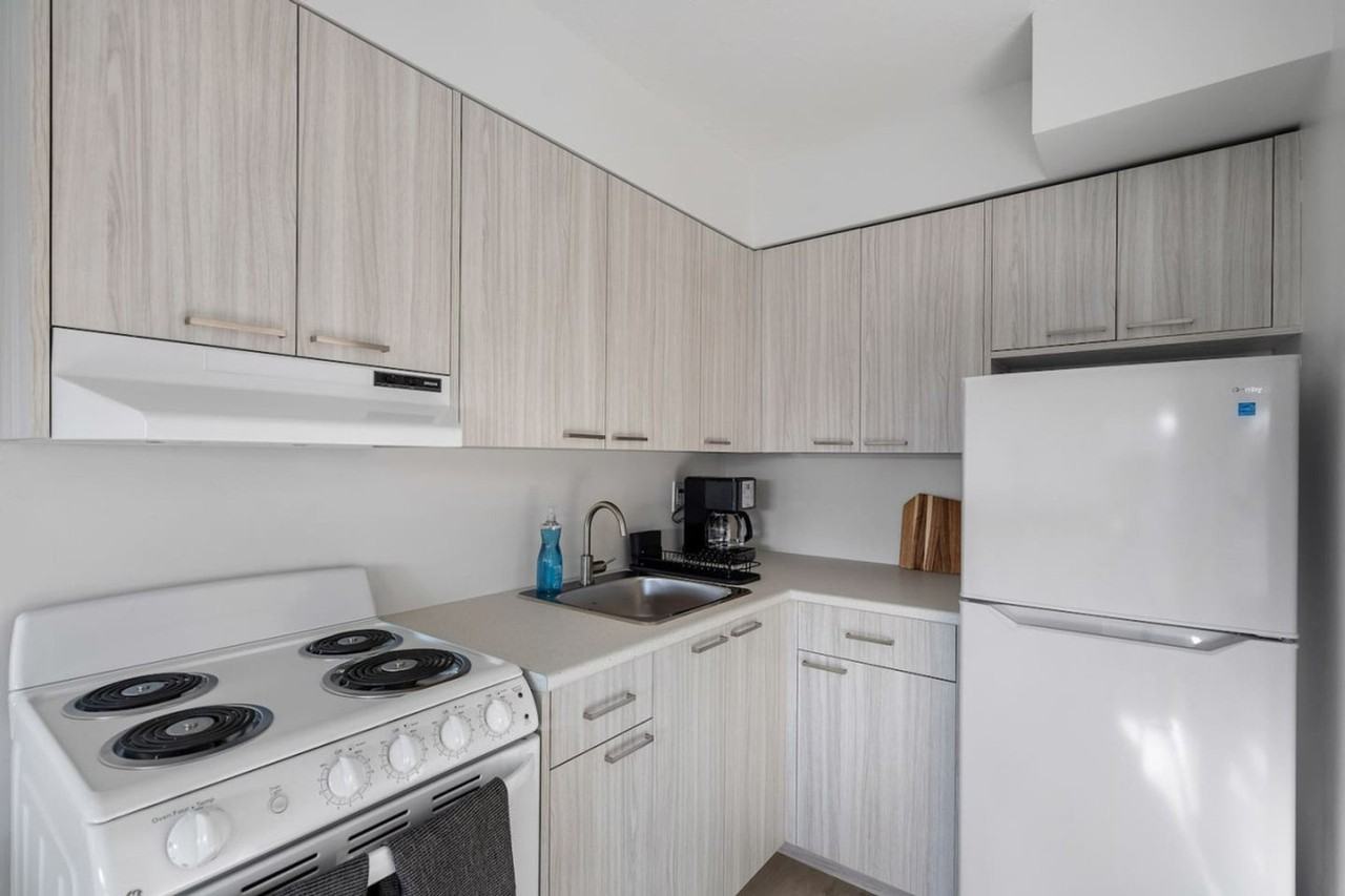 1550 West 11th Avenue - Photo 5 of 21