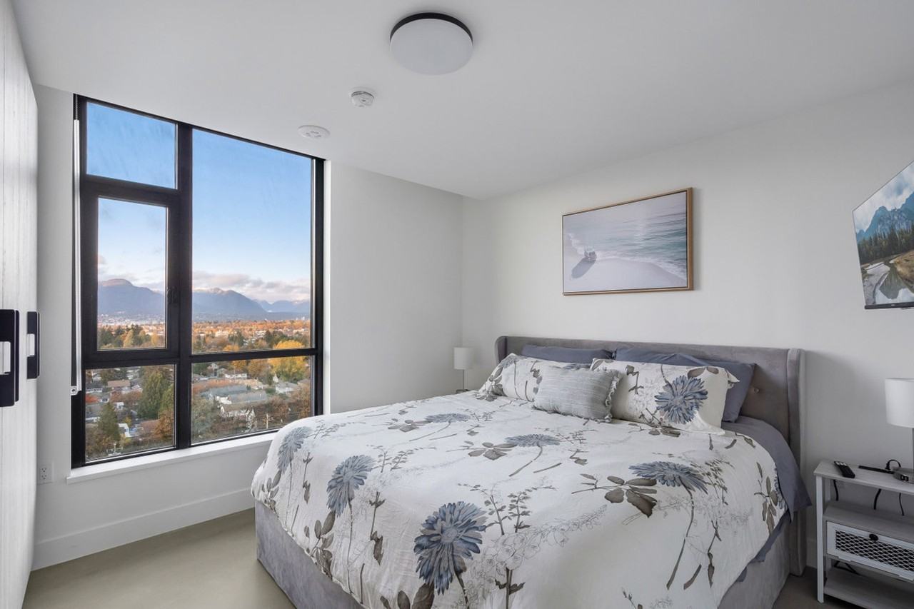 3996 Dumfries Street #1051924P - Photo 3 of 38