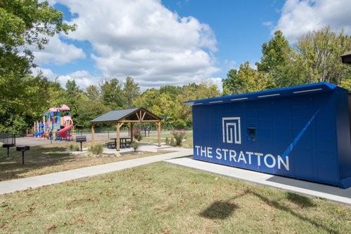 z-120125-The Stratton - Photo 2 of 15