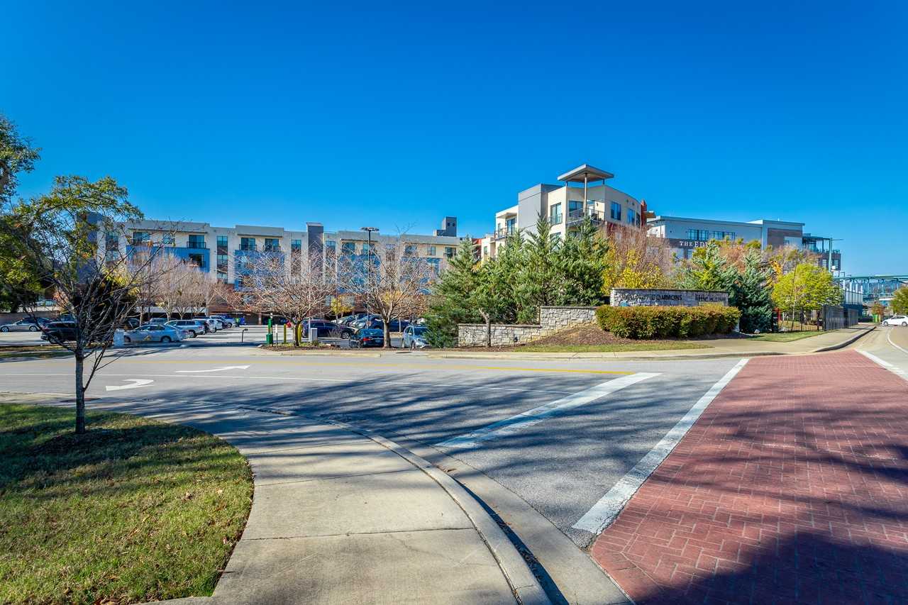 Walnut Commons - Photo 2 of 28