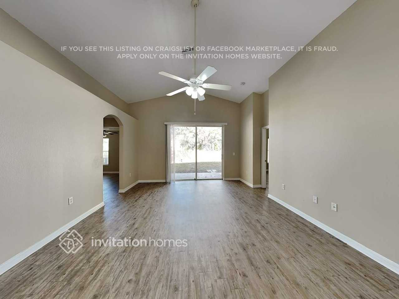 2307 Roanoke Springs Dr - Photo 4 of 20