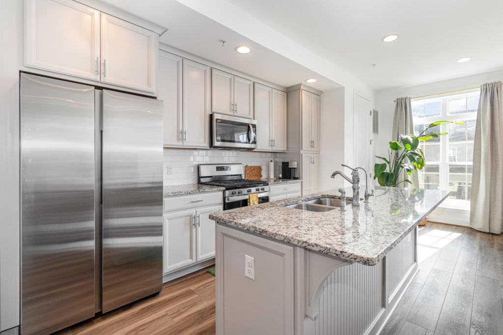 3112 Detweiler Ln - Photo 6 of 24