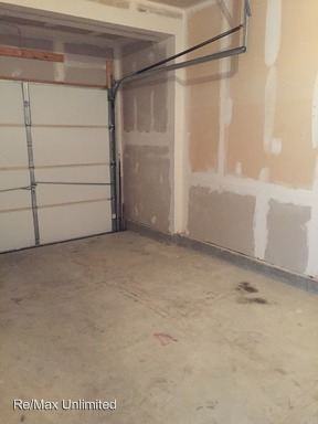 47 Peppermint Dr - Photo 2 of 16