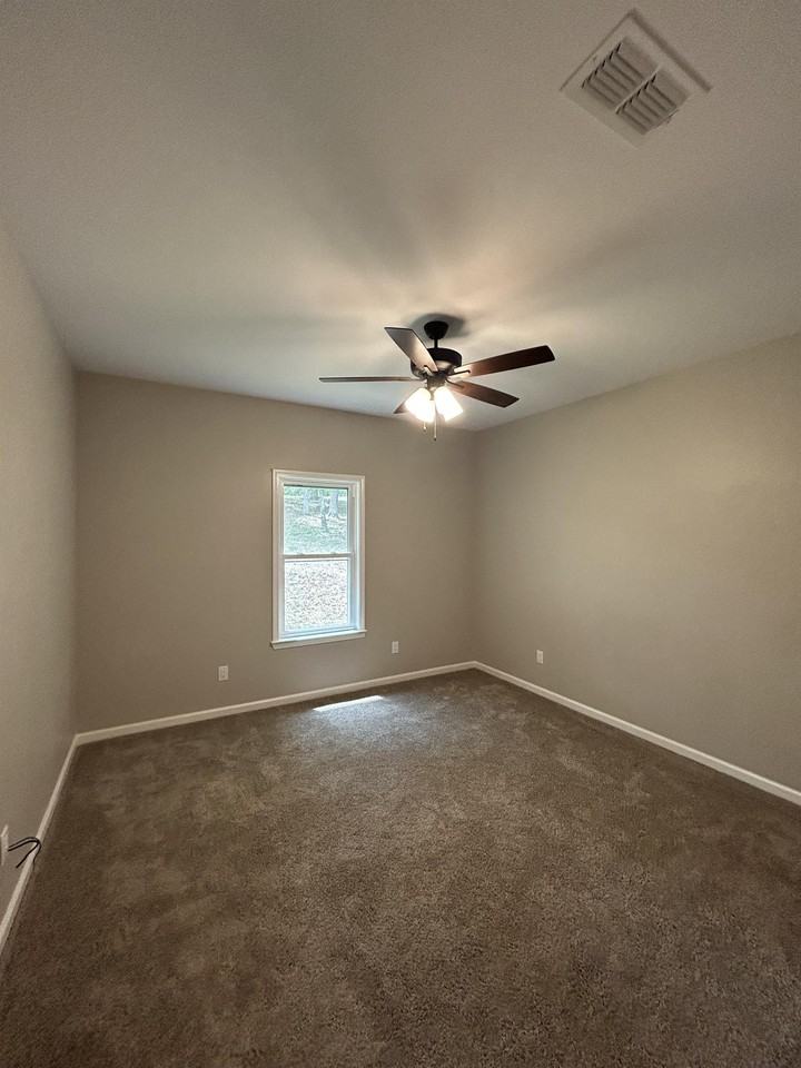 125 Stonebriar Dr - Photo 2 of 16