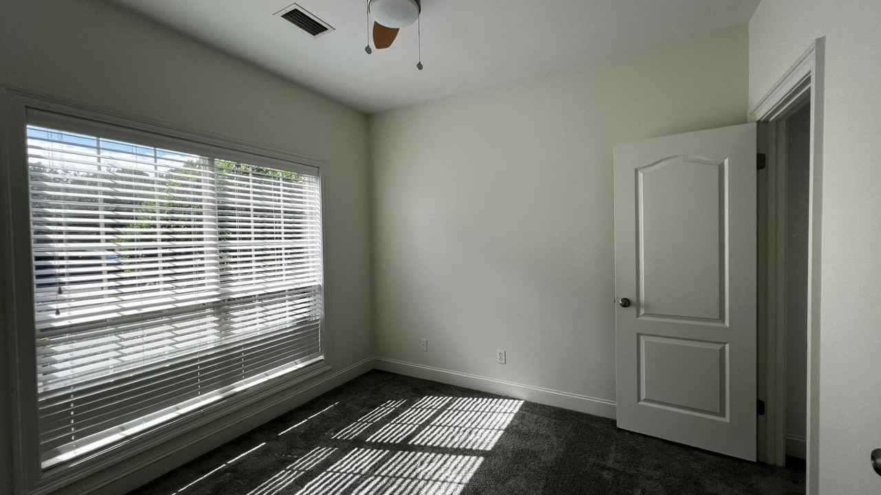 9012 Gale Rowe Lane - Photo 7 of 12