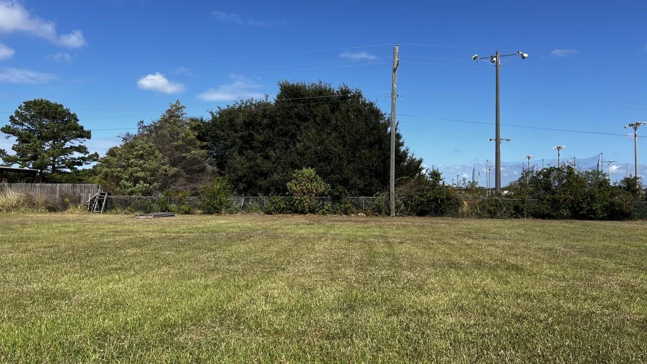 9012 Gale Rowe Ln - Photo 6 of 12