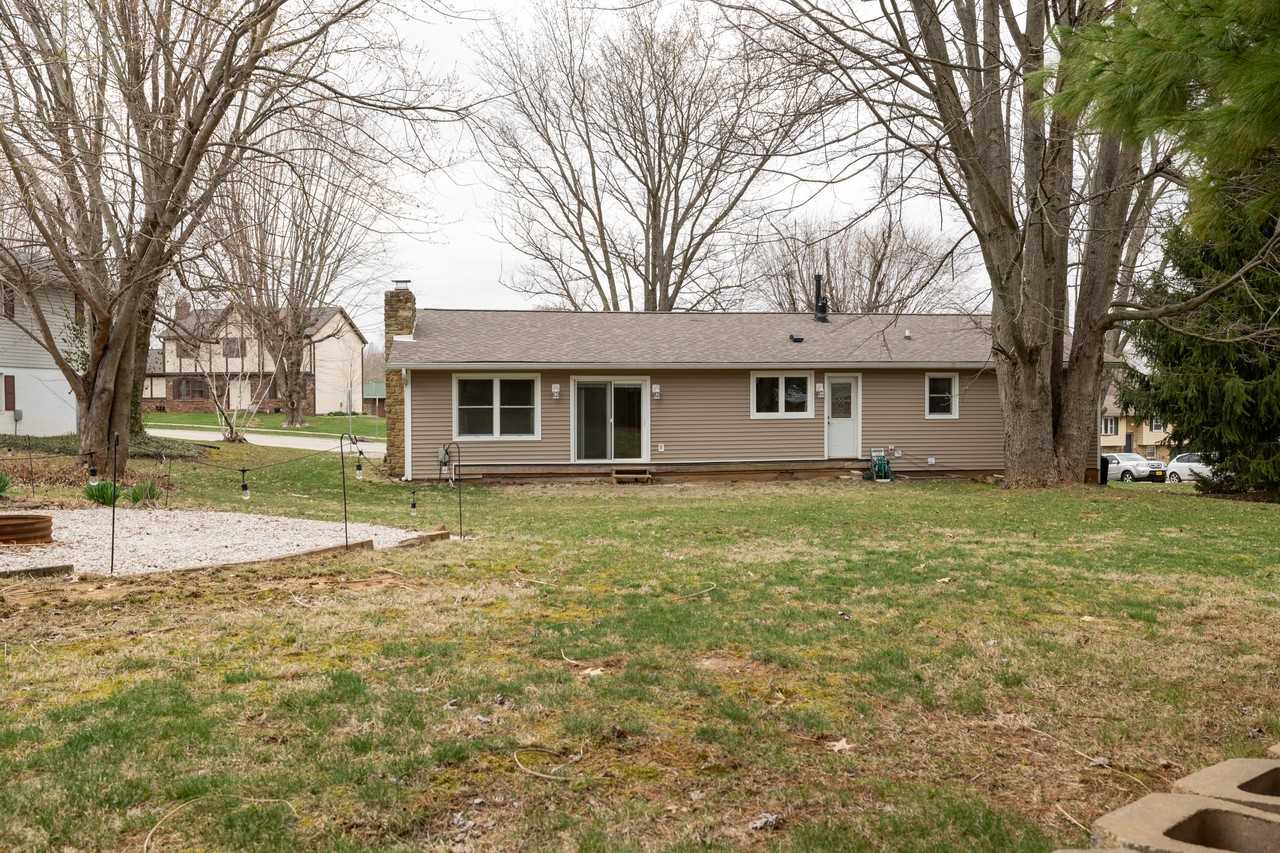 207 S Ridge Springs Ln - Photo 3 of 26