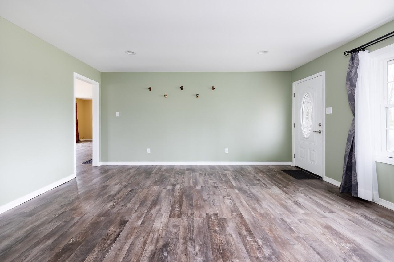 207 S Ridge Springs Ln - Photo 7 of 26