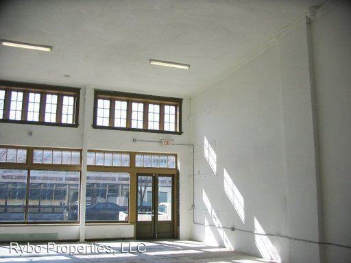 3115 Locust St - Photo 3 of 4