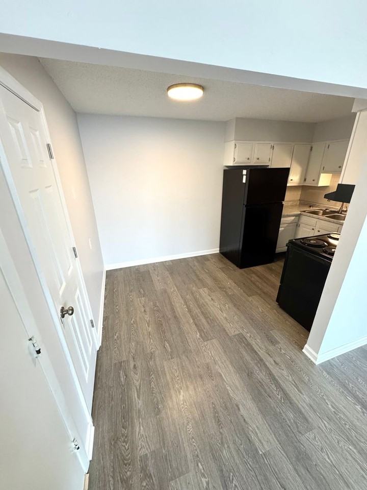 1006 Marilyn Ct #1006-9 - Photo 4 of 15