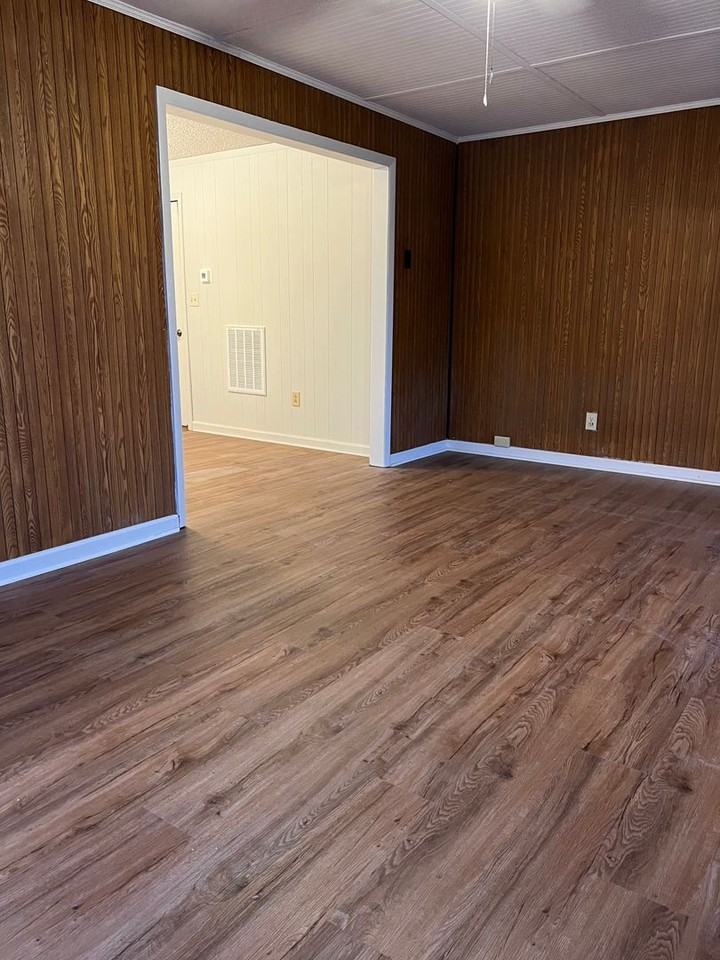 43 Springside Dr - Photo 3 of 13