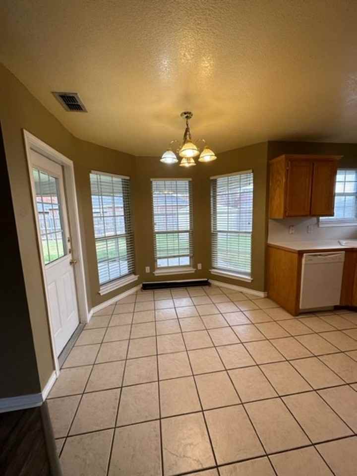 2225 Plymouth Rock Rd - Photo 3 of 17