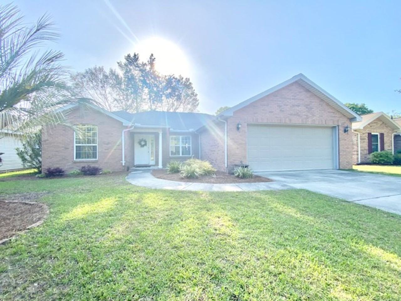 103 Underwood Ln - Photo 3 of 26