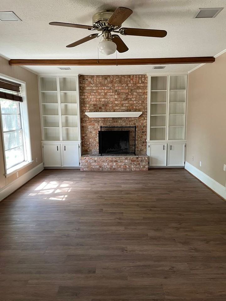 2805 Henry Ct - Photo 2 of 14