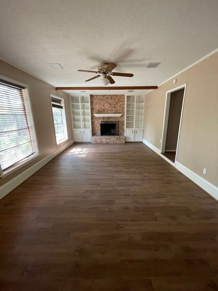 2805 Henry Ct - Photo 3 of 14