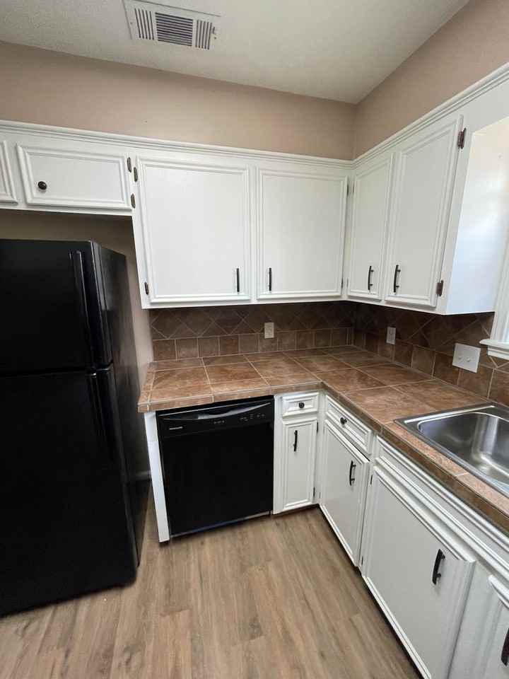 2805 Henry Ct - Photo 6 of 14