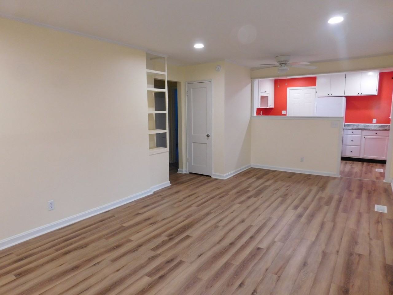 900 Simmons St - Photo 6 of 18