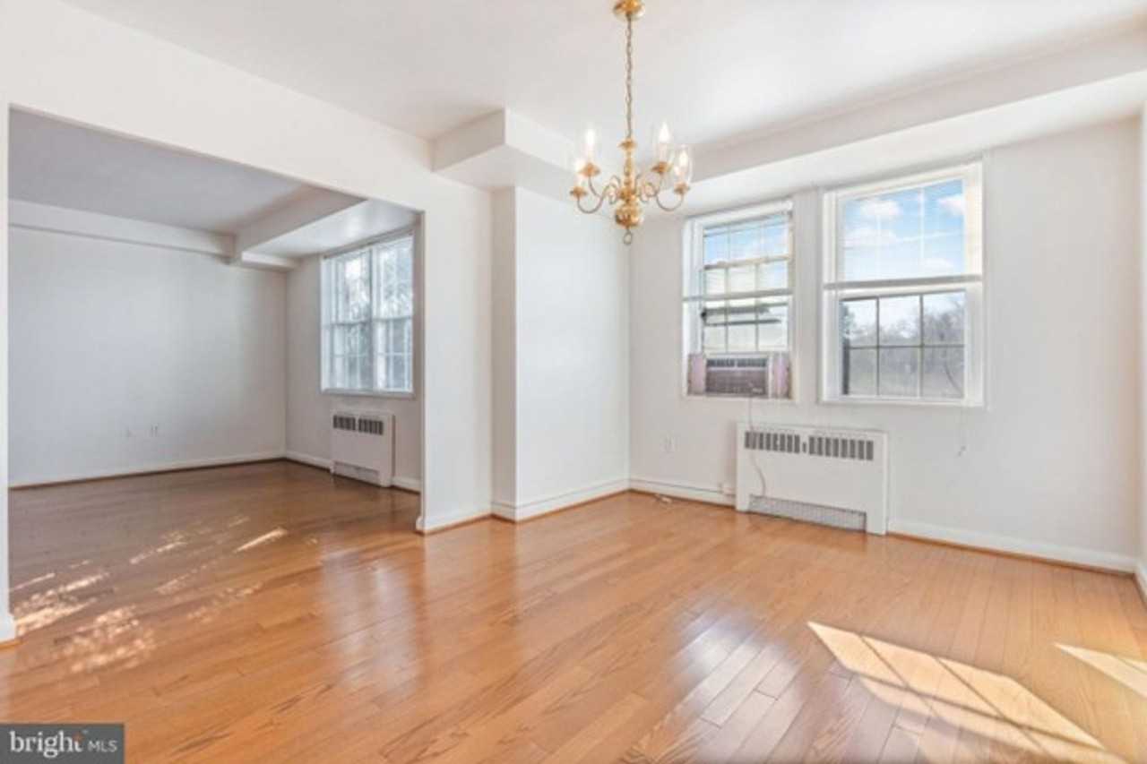 310 Ridgemede Rd - Photo 5 of 20