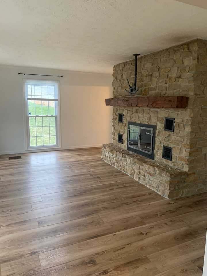 508 W 11th St - Photo 3 of 25