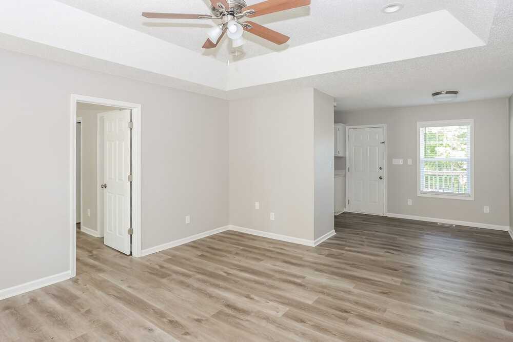 610 Helms Dr - Photo 6 of 14