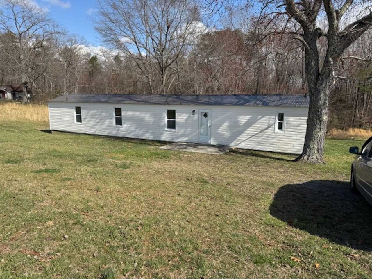 344 Mollies Creek Rd - Photo 2 of 19