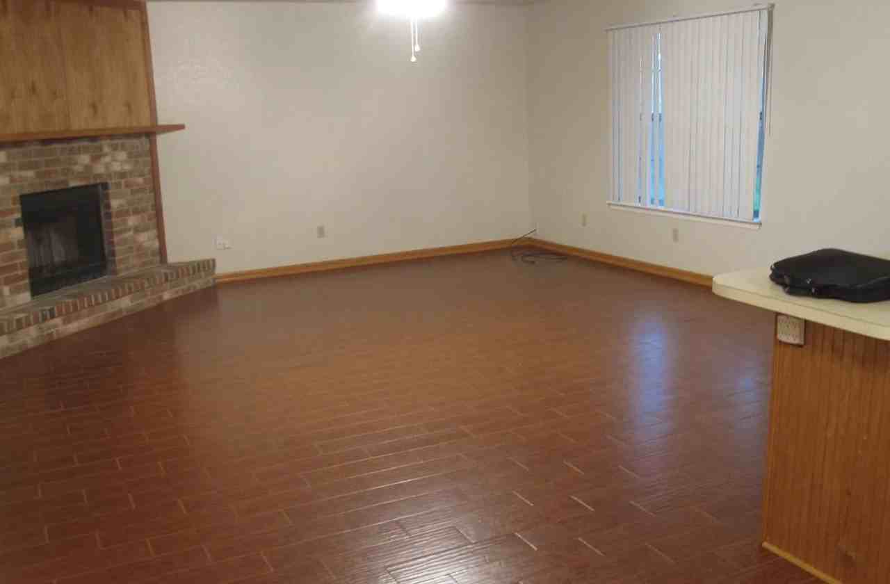 10012 S Clegern St - Photo 2 of 8