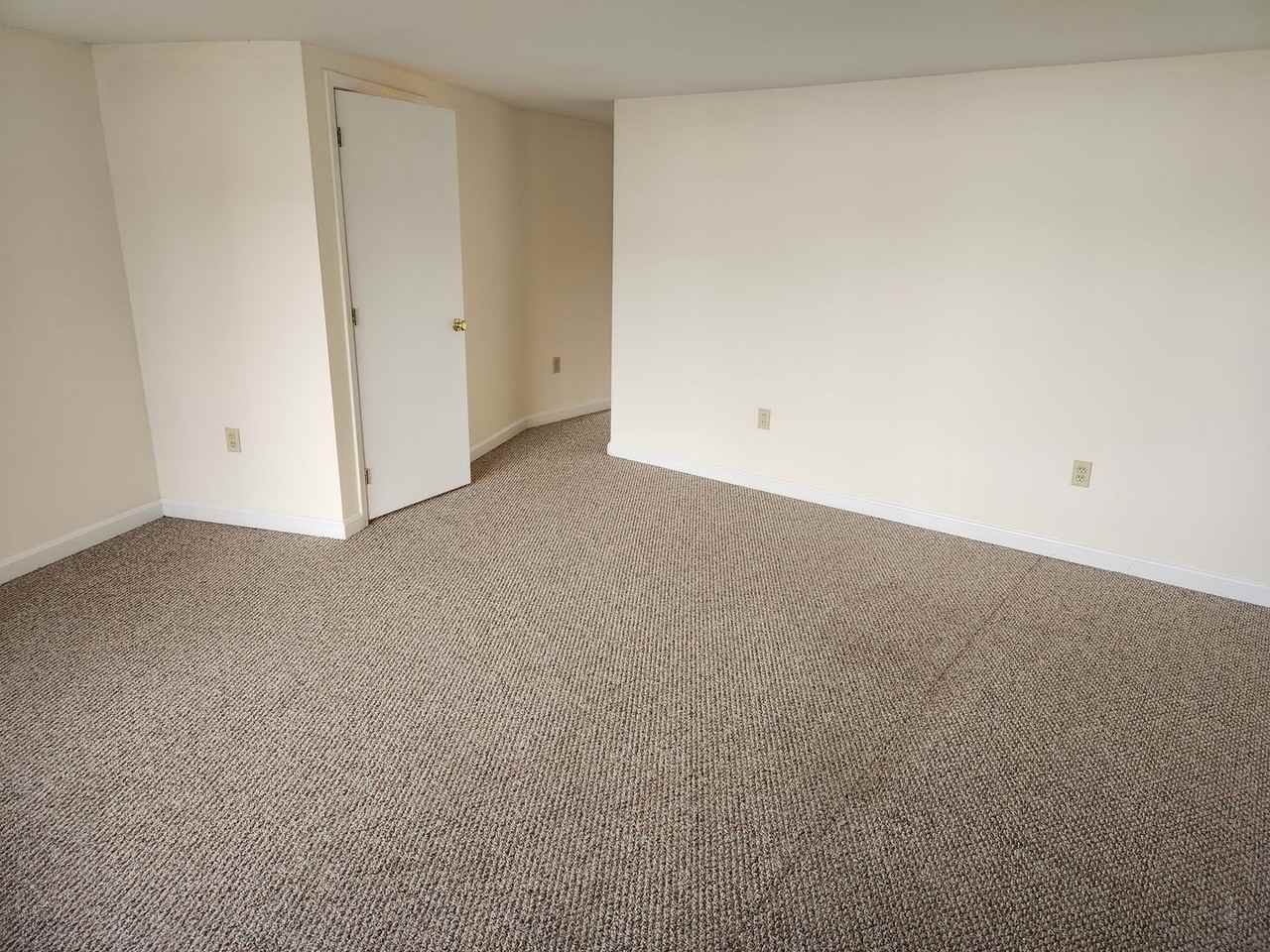 5 Bennett Way - Photo 3 of 31