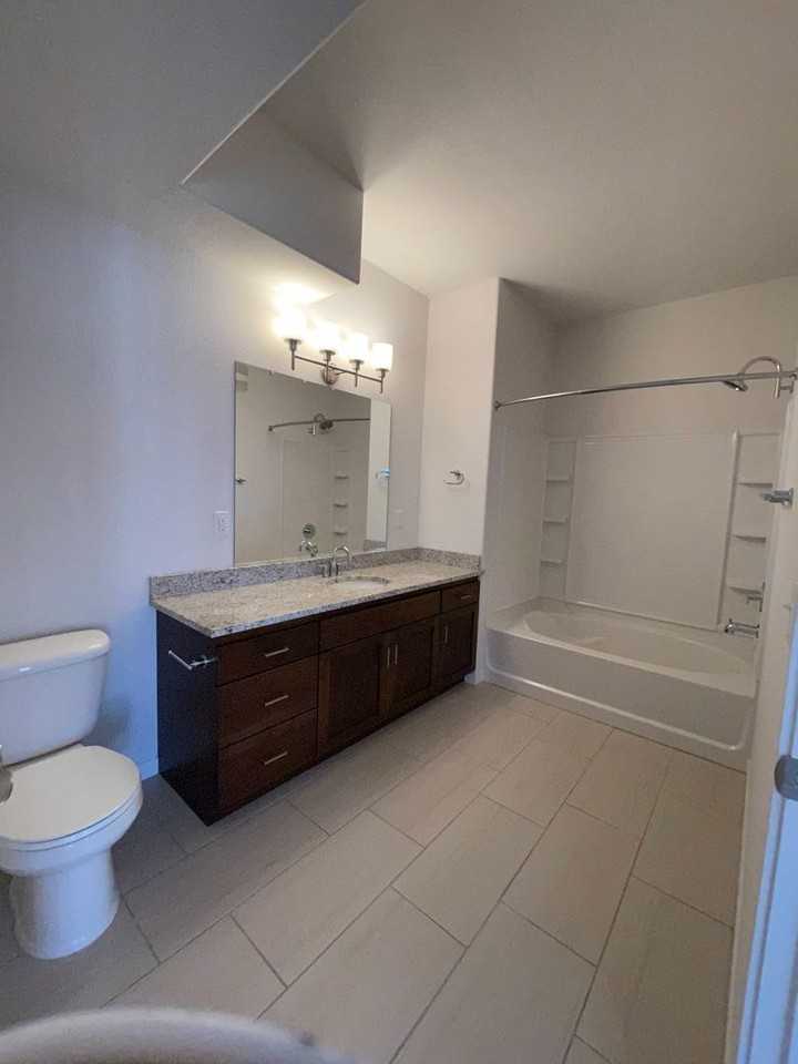 West End Apartments - Photo 5 of 14