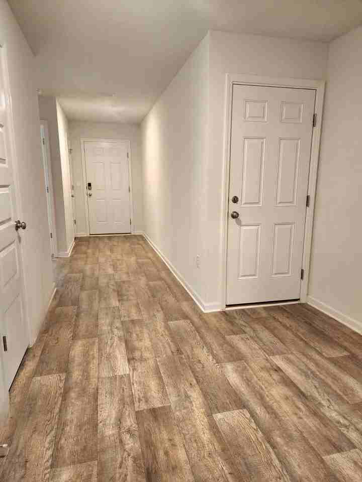 7440 Oak Lake Blvd - Photo 2 of 34