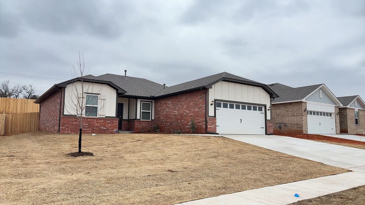 12425 Armstrong Dr - Photo 2 of 32