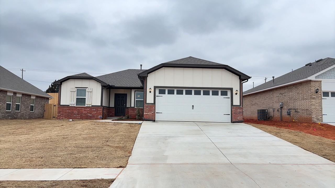 12425 Armstrong Dr - Photo 3 of 32