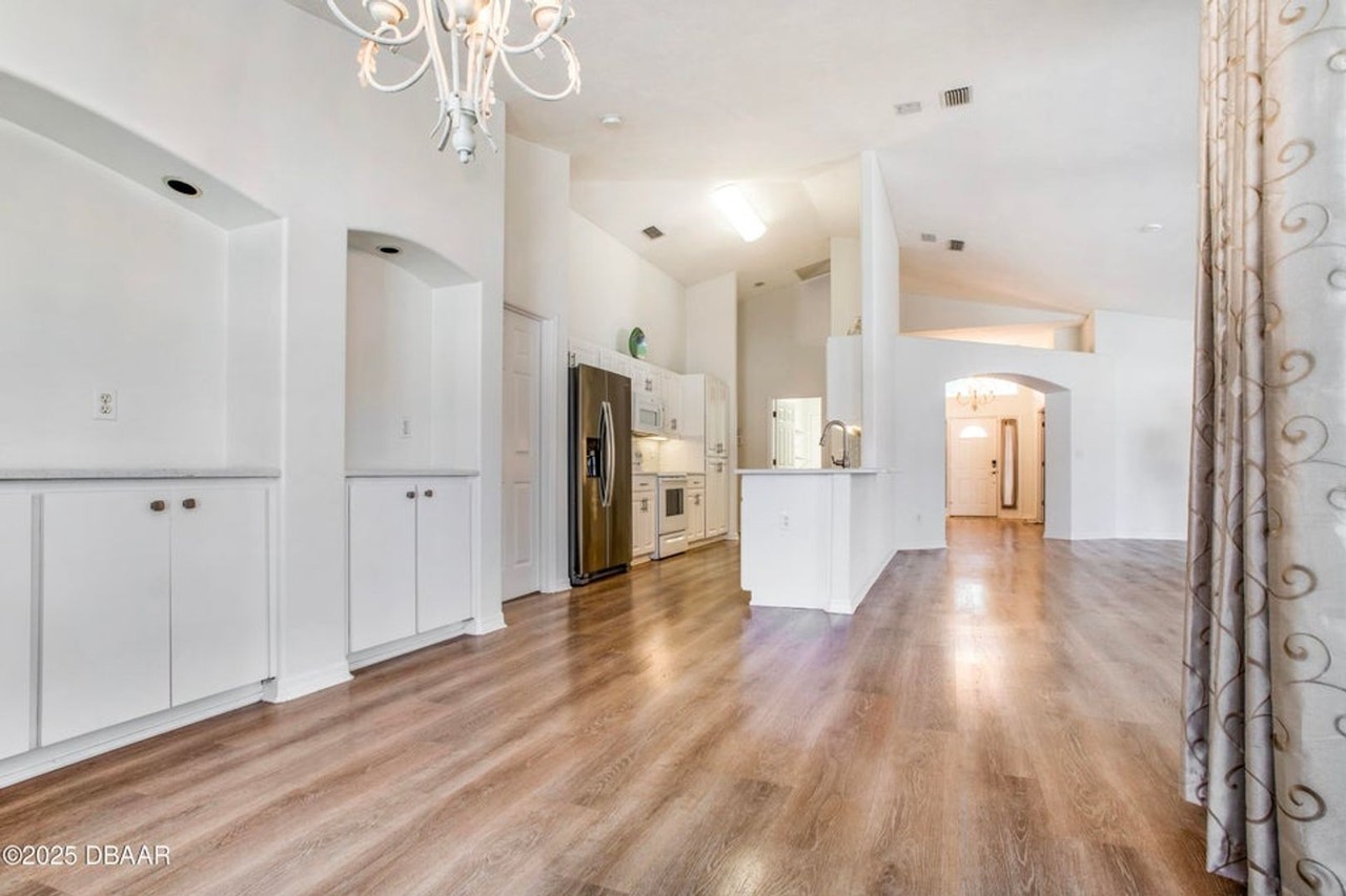 6115 Sabal Point Cir - Photo 5 of 19